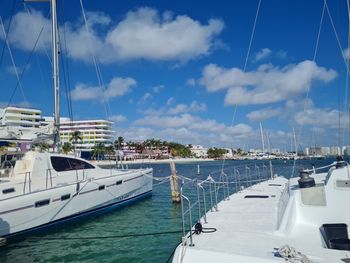 Cancun Airport to Playa Tortugas Transfer