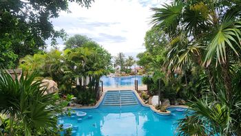 Cancun Airport to Iberostar Waves Quetzal Transfer