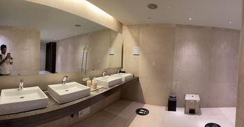 Cancun Airport to Secrets The Vine Cancun Transfer