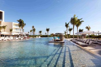 Cancun Airport to Trs Coral Hotel - Only Adults Transfer