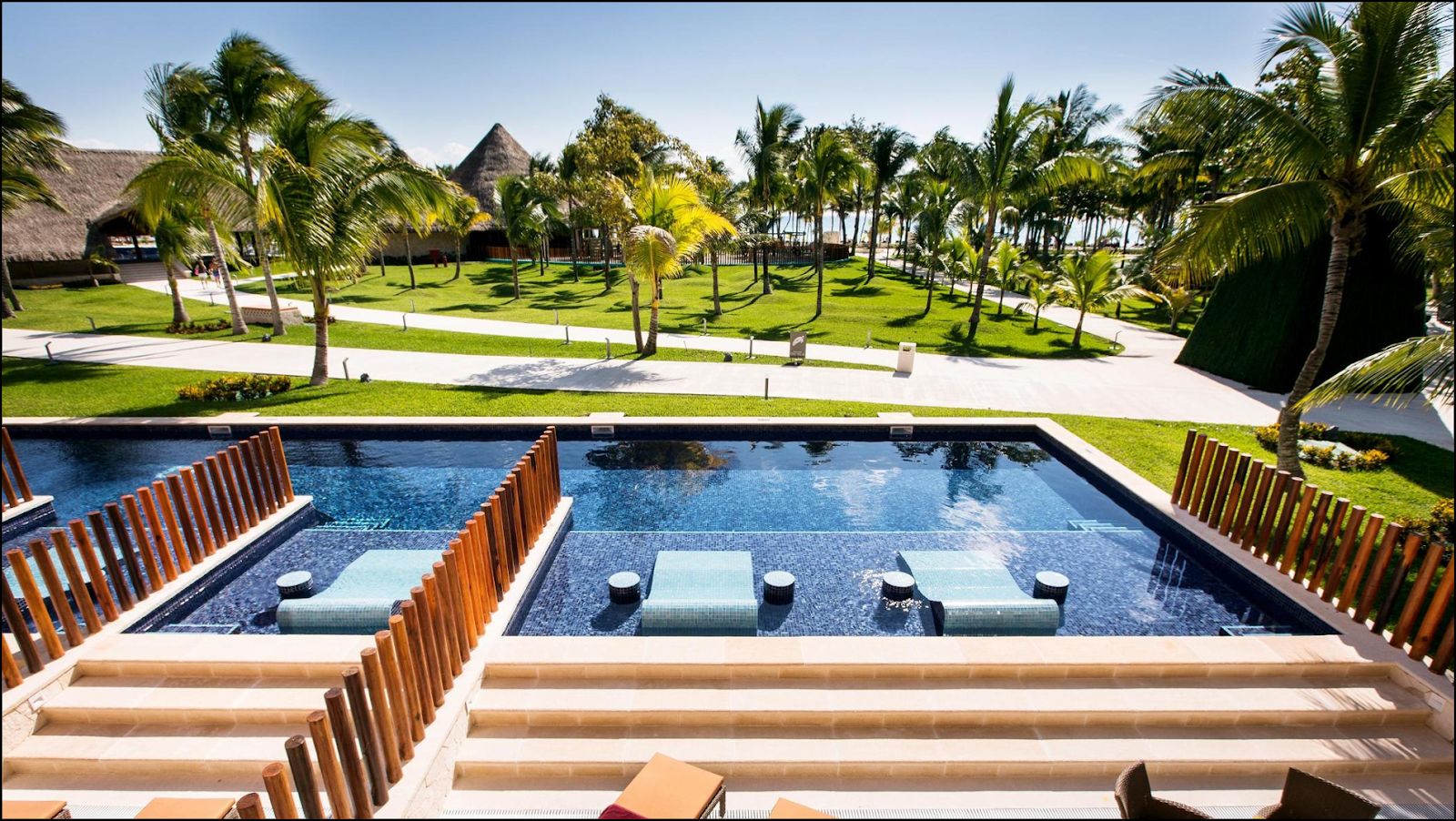 Cancun Airport to Barceló Maya Caribe - All Inclusive Transfer